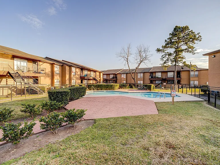 Ashford Casa Bella-Swimming Pool