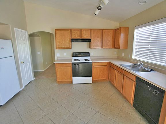 4th image of 12033 W Corrine Dr