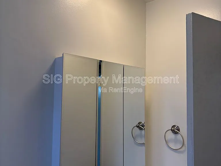 3104 Montrose Ave #6 — Photo 12