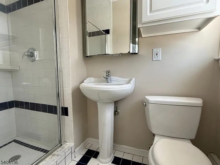 126 Sagamore Dr — Photo 18