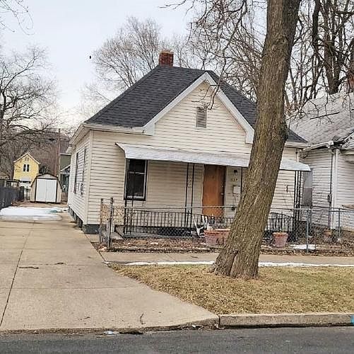 1st image of 1537 W Martin St