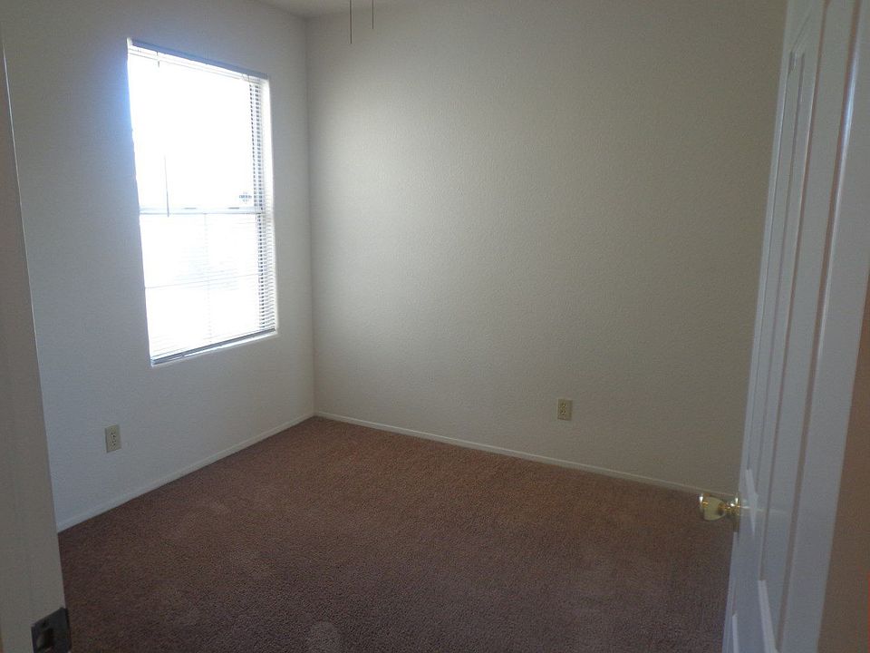 1st image of 2630 Jeffery Cir