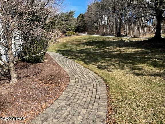 5th image of 1766 McConnell Dr
