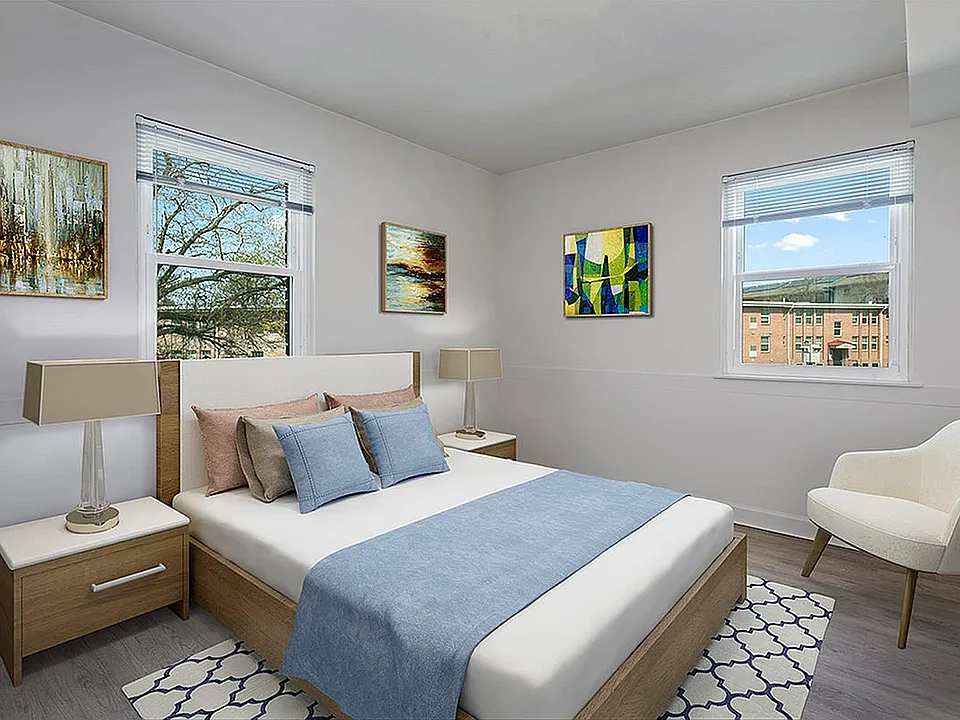 Hanover_Court_7987_1200x