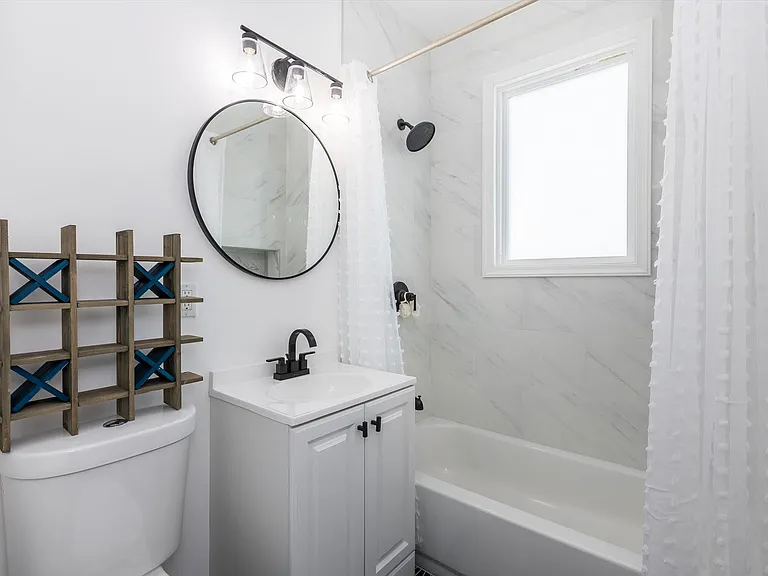 440 N Grove St #2 — Photo 15