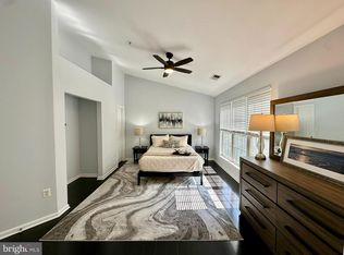 21146 Domain Ter, Sterling, VA 20165