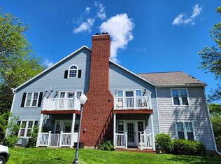 906 Kottke Dr APT 2, Madison, WI 53719