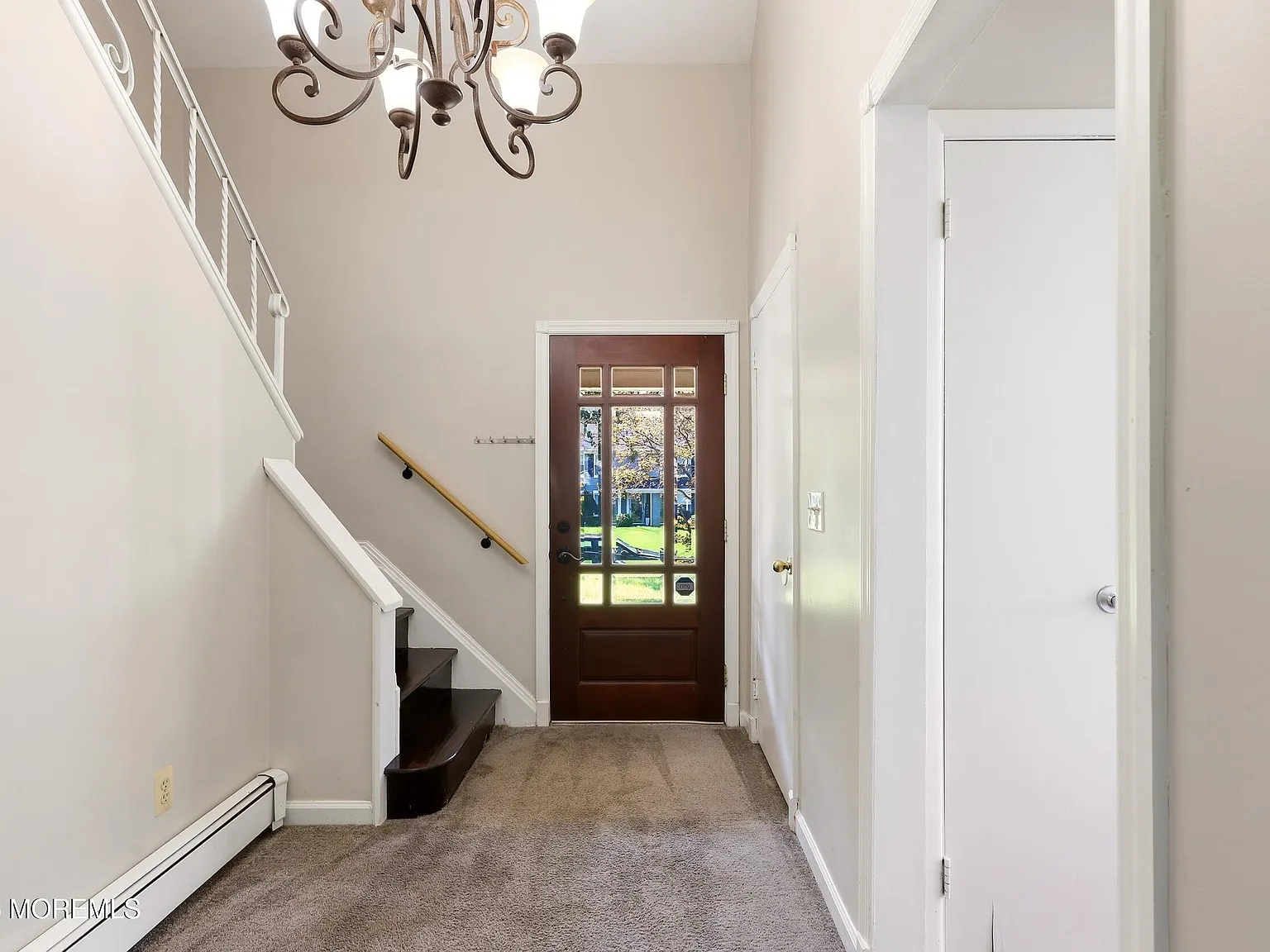4 bed, 1836 sqft, $3,200 — Photo 3
