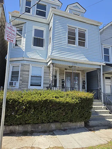 373 S 18th St #2 Photo 1