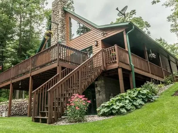 1693 W Tippecanoe Ln, Lac Du Flambeau, WI 54538