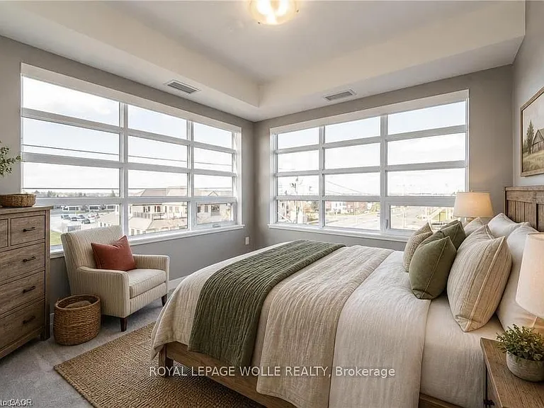 255 Northfield Dr E #302 — Photo 20