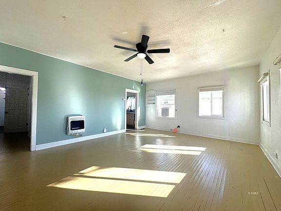 5th image of 13448 Aster St