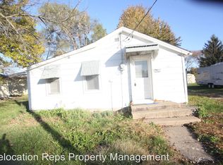 803 SW 2nd St, Aledo, IL 61231