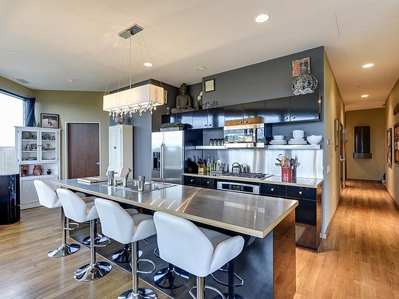 4th image of 5601 Smetana Dr Unit 404