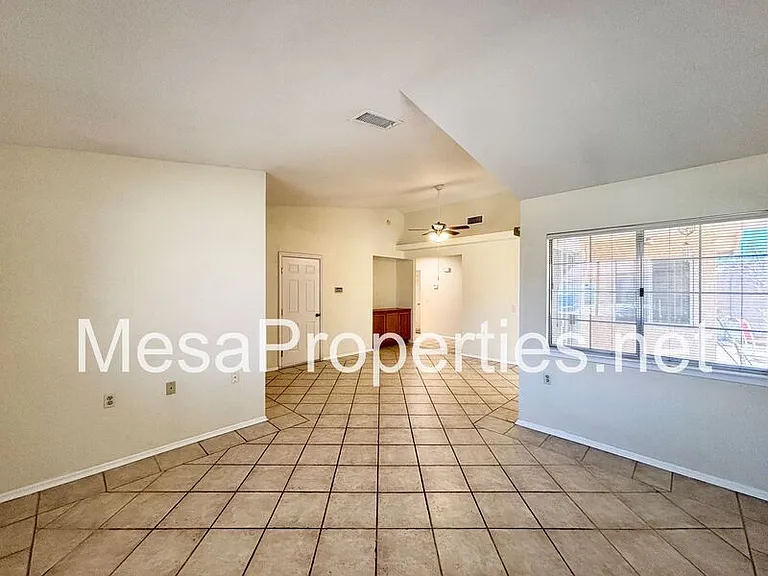 13024 Rainwood Ct — Photo 6