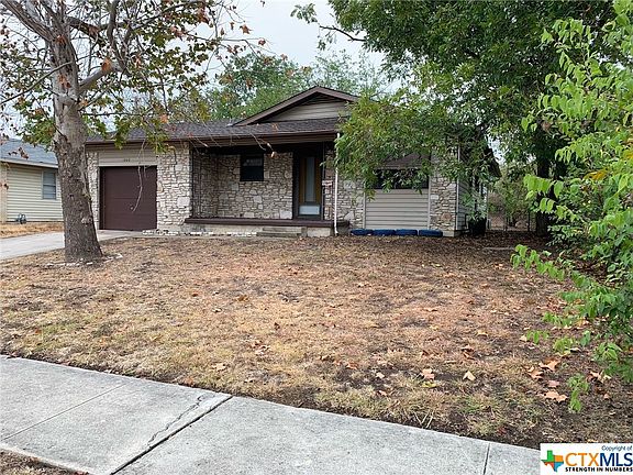 3rd image of 1006 San Antonio St