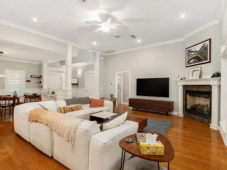 3773 SW 21st Dr — Photo 12