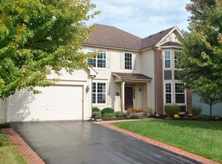 280 Hampton Rd, Sugar Grove, IL 60554