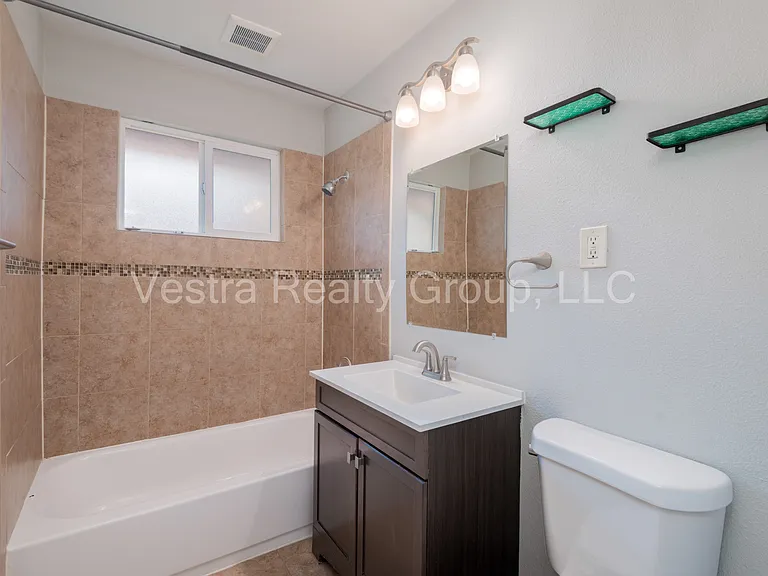 3680 Grape St — Photo 17