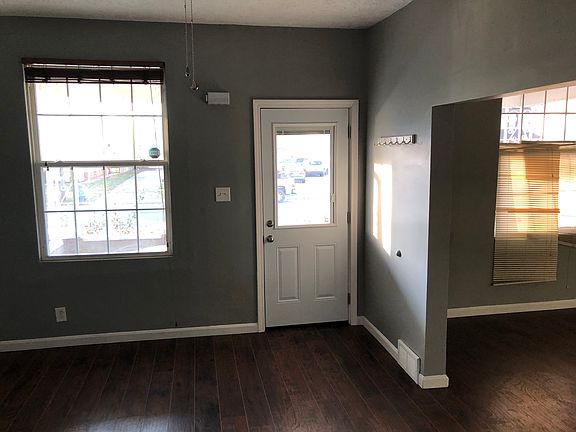 3rd image of 2153 E 30th St