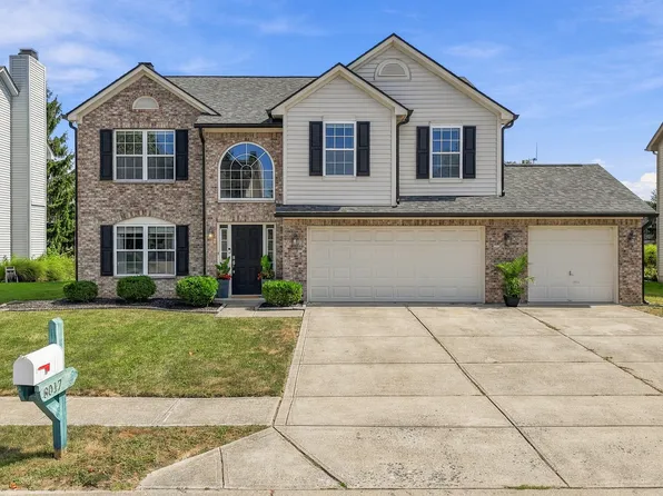 8017 Branch Creek Dr, Indianapolis, IN 46268