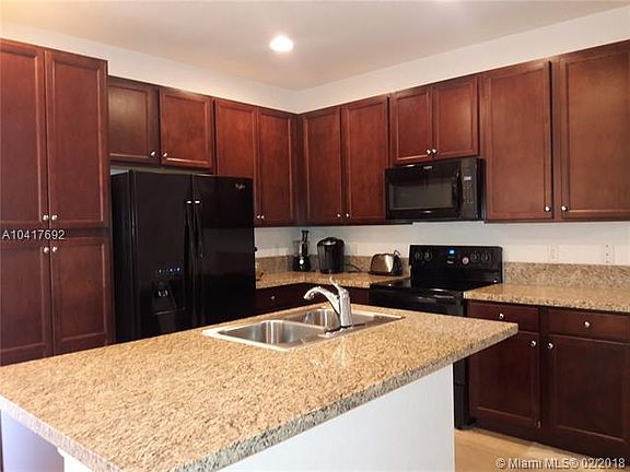 3rd image of 4653 Horseshoe Cir
