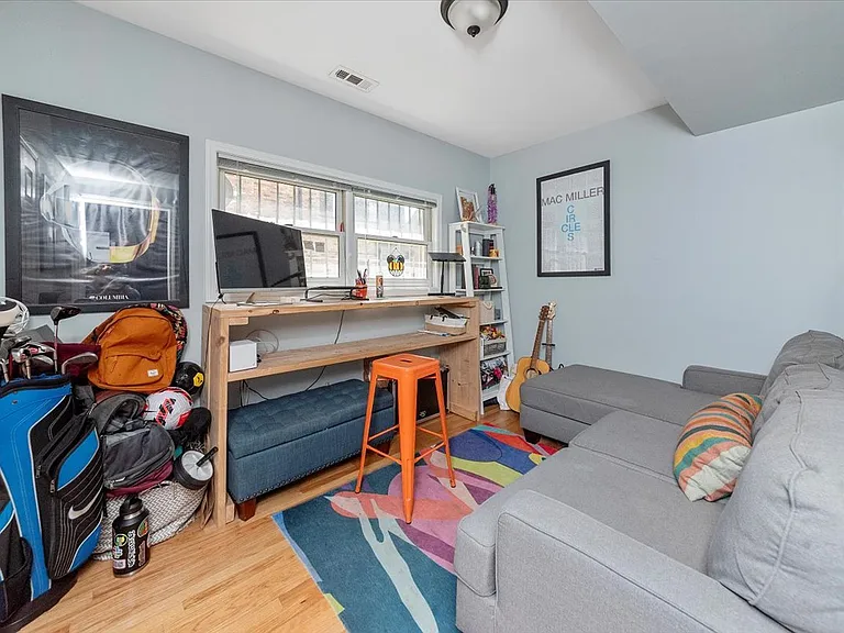 1510 N Elk Grove Ave #1 — Photo 7