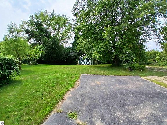 3rd image of 2808 Lake George Rd #31-32