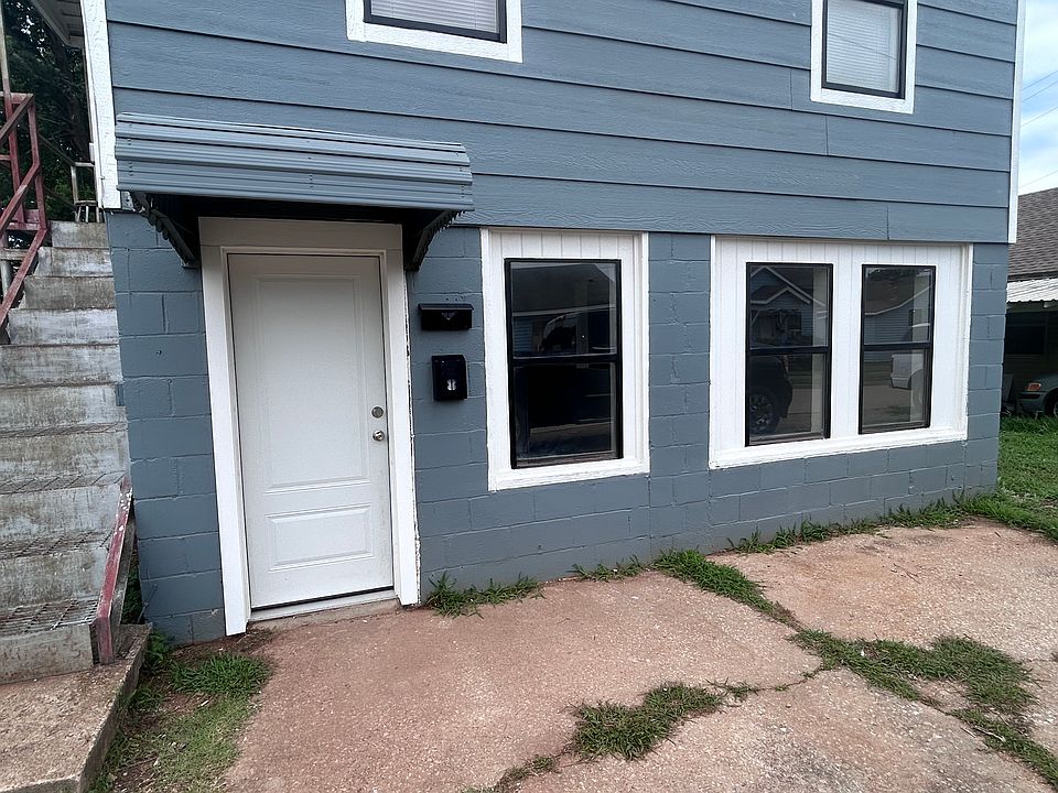 1st image of 116 W Matthews Ave #116