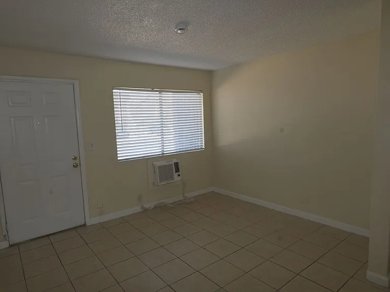 3021 E Carey Ave #2 — Photo 3