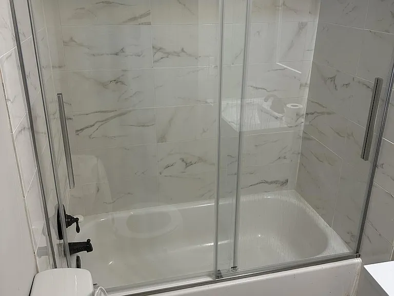 Guess bathroom