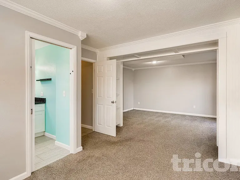 3222 Greenwood Cir — Photo 8