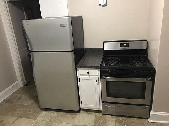 2nd image of 1802 Court St Floor 2