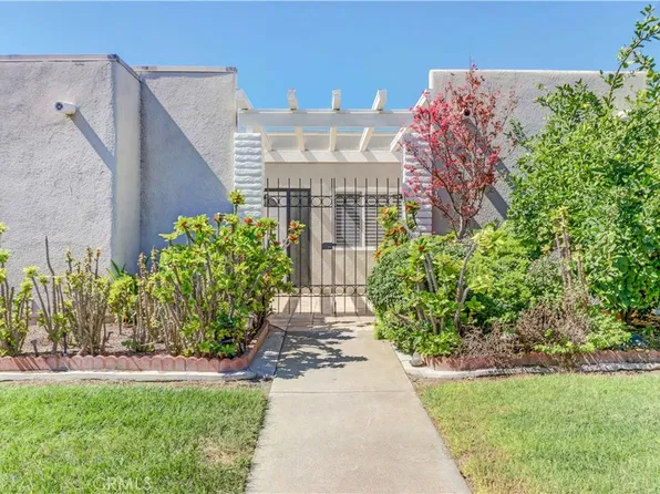 2005 Via Mariposa W Unit B, Laguna Woods, CA 92637