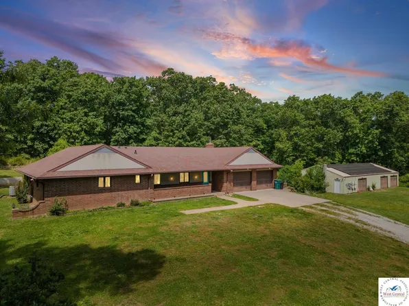 37015 83rd Hwy, Warsaw, MO 65355