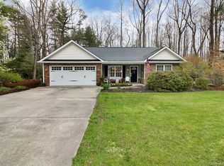 139 E Laurel Ln #13, Etowah, NC 28729