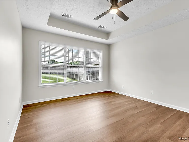 3925 Claiborne Cir — Photo 13
