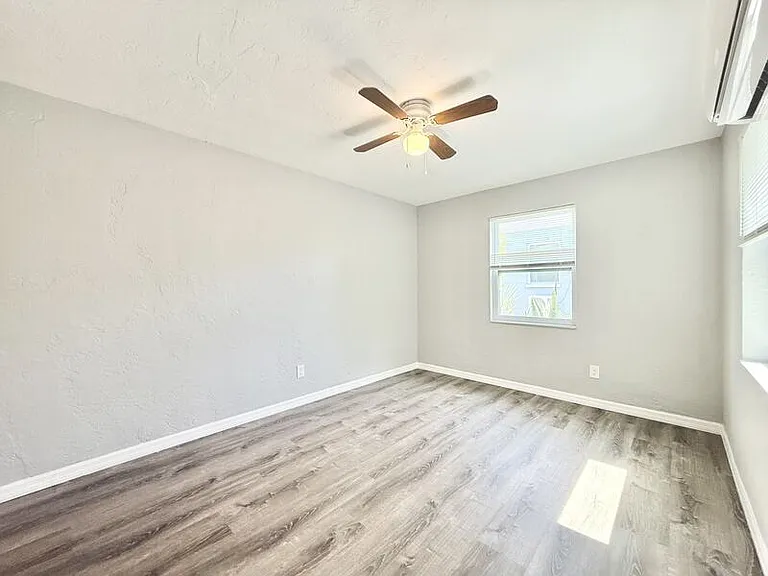 4091 58th Ave N #F — Photo 15