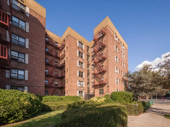 2615 Avenue O image 1 of 22