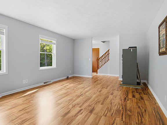4th image of 7488 Traverse Rd