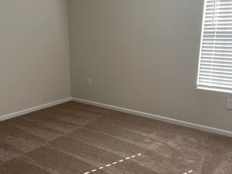 529 Hawley St — Photo 7