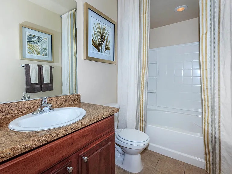 2a2 1140 SQFT 2 Bed 2 Bath