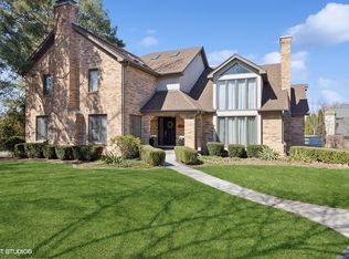 6423 Garfield Ridge Ct, Willowbrook, IL 60527