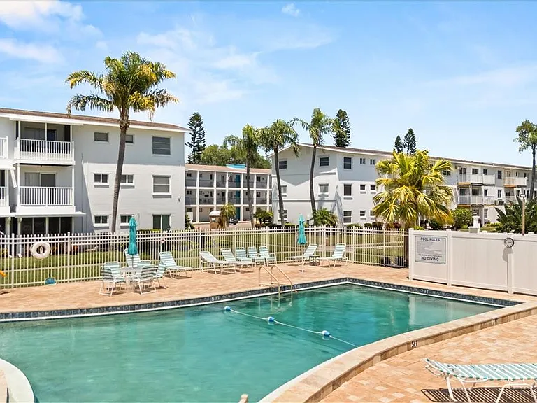 2425 Flamingo Blvd #K28 — Photo 31