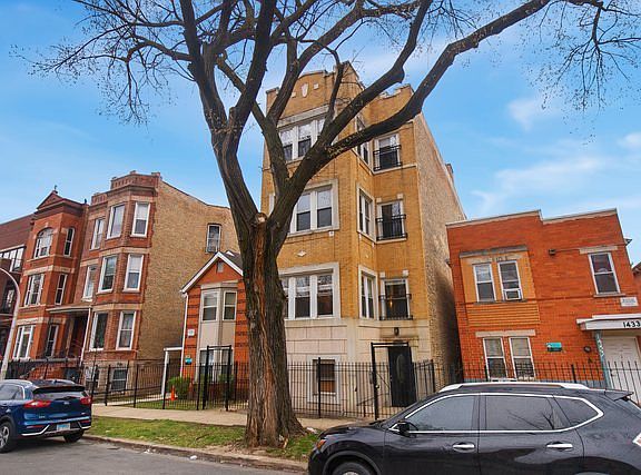 2nd image of 1435 N Rockwell St APT 1