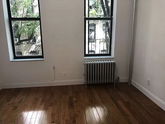 Rented by GreenVill Real Estate LLC | media 34