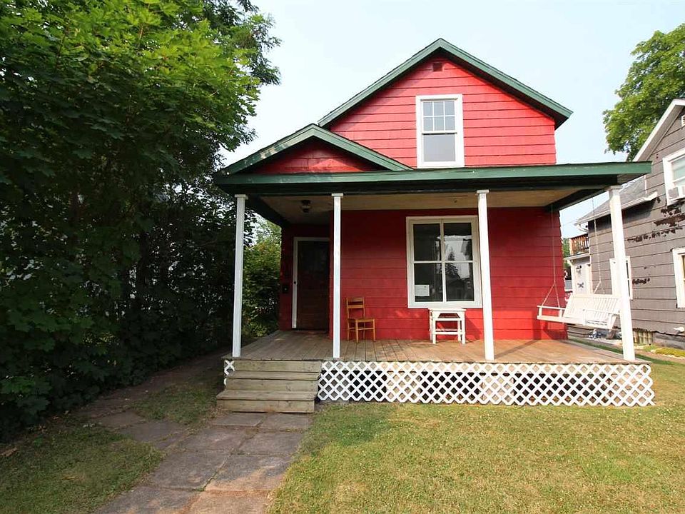 1st image of 819 10th Ave W