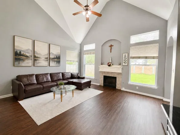 8418 Manassas Ln, Houston, TX 77083