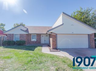 616 SW 24th St #1, Moore, OK 73160