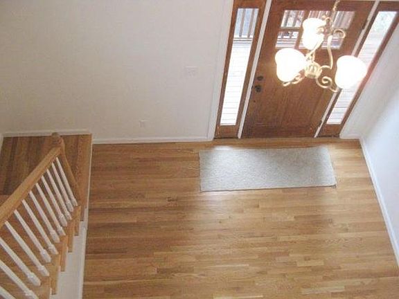 3rd image of 157 Beale St APT 6